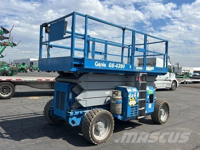 Genie GS-4390 剪叉式升降机