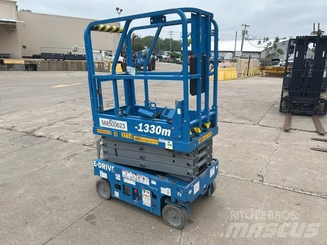 Genie GS1330M 剪叉式升降机