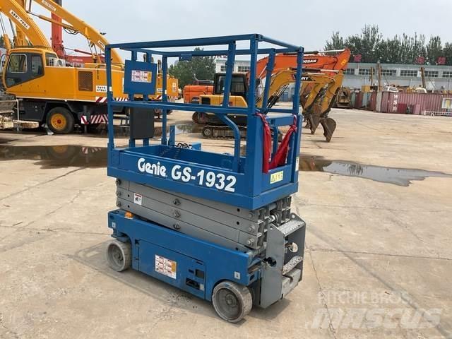 Genie GS1932 剪叉式升降机