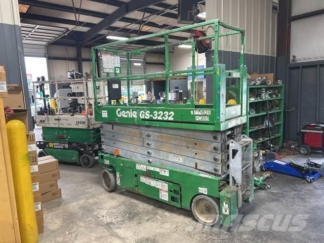 Genie GS3232 剪叉式升降机