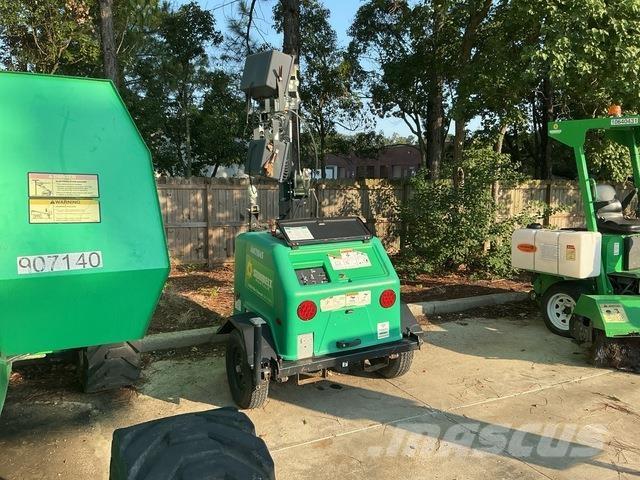 Genie RL4 拖车式灯塔