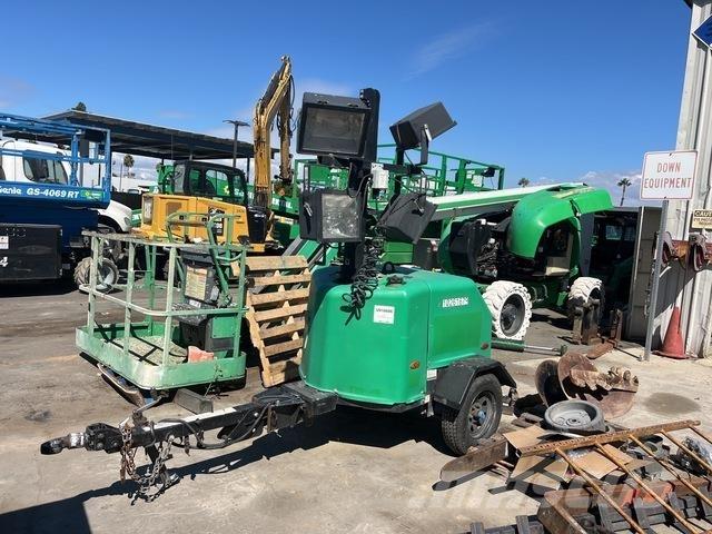 Genie RL4 拖车式灯塔