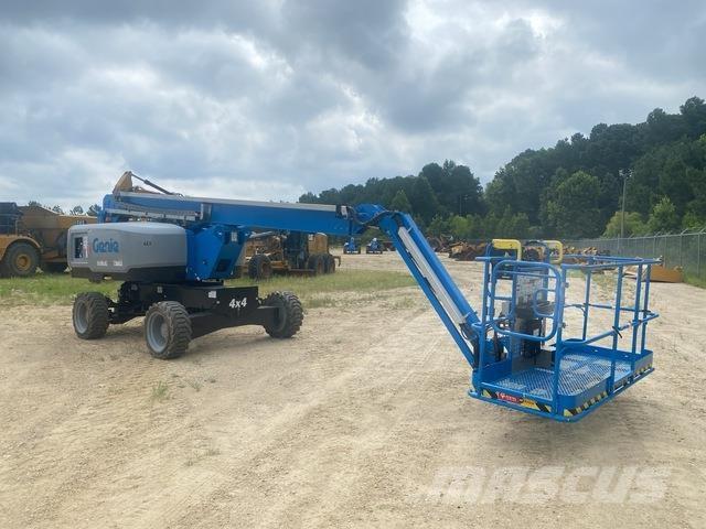 Genie S-60J 曲臂高空工作平台