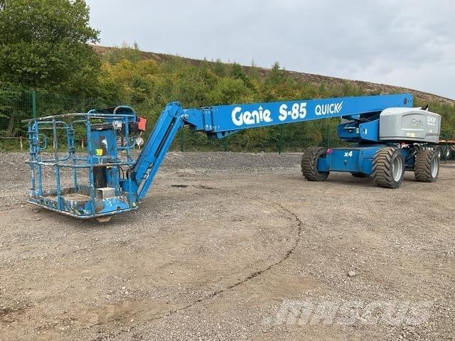 Genie S85 曲臂高空工作平台