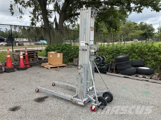 Genie SLC24 吊车起重机、绞车吊货机和物料升降机