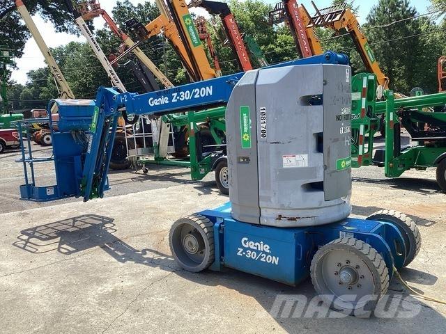 Genie Z-30/20N 曲臂高空工作平台