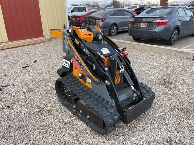 GiANT GS950T 滑移装载机