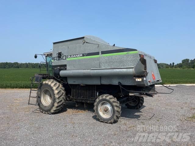 Gleaner R50 联合收割机