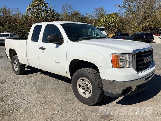 GMC 2500 HD 皮卡车