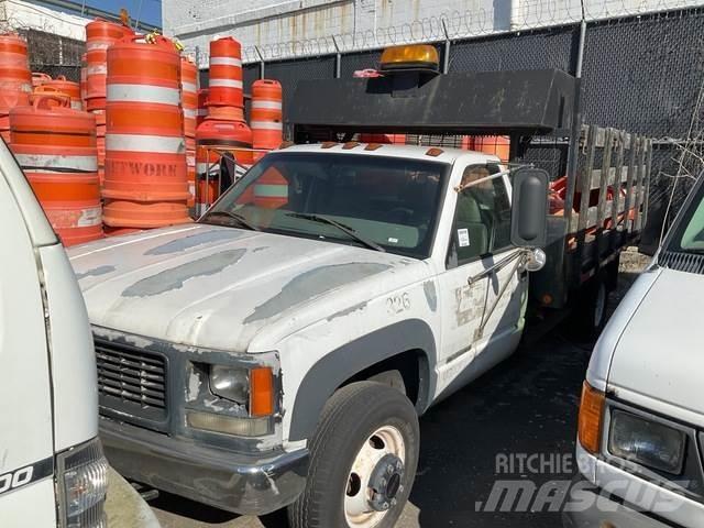 GMC 3500 平板栏板货车