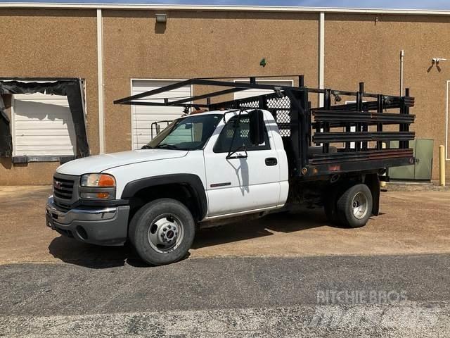 GMC 3500 平板栏板货车