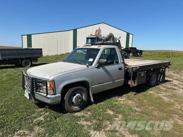 GMC 3500 平板栏板货车