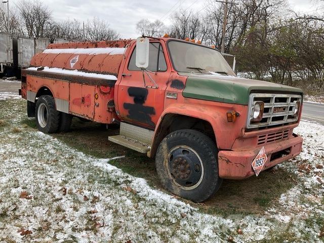 GMC 6000 油罐车