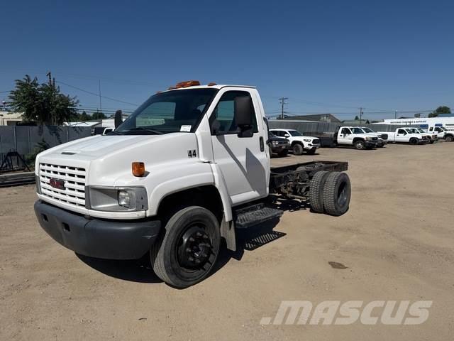 GMC C5500 驾驶室与内部
