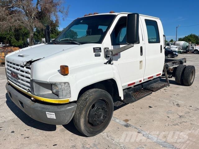 GMC C5500 驾驶室与内部