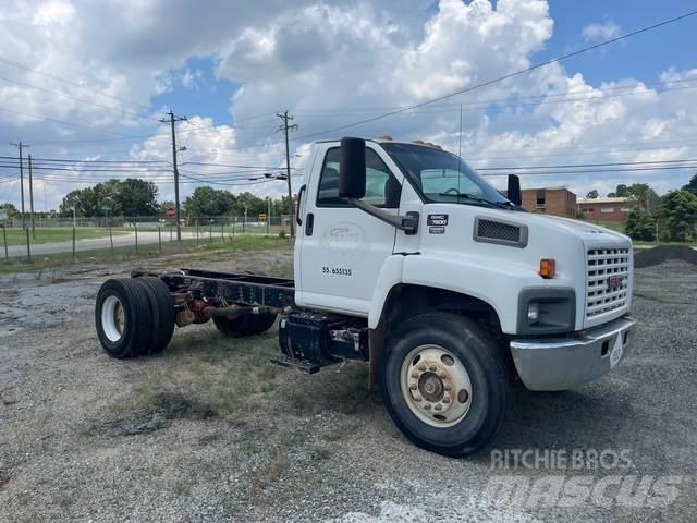 GMC C7500 驾驶室与内部