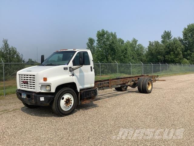 GMC C7500 驾驶室与内部