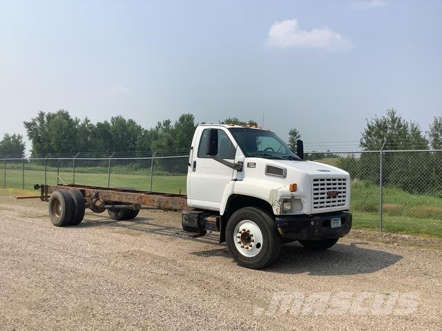 GMC C7500 驾驶室与内部