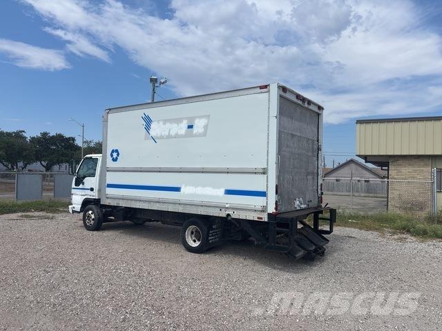 GMC W4500 厢式货车