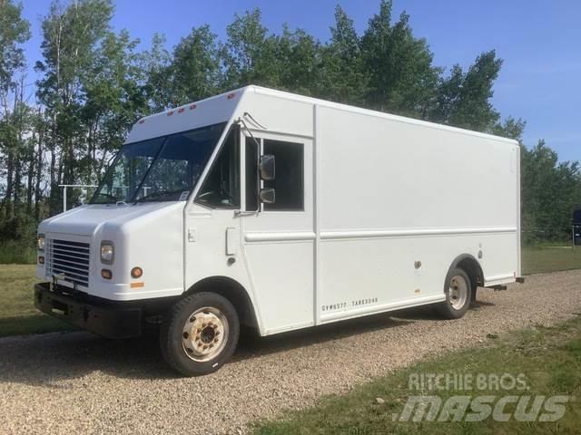 GMC Workhorse 商务面包车