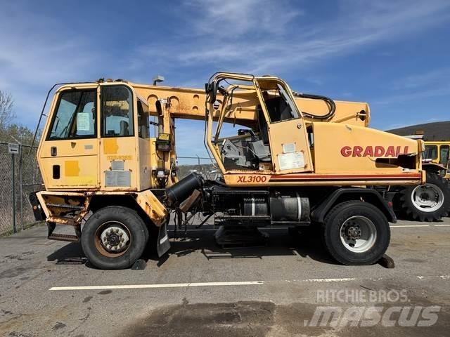 Gradall XL3100 轮式挖掘机