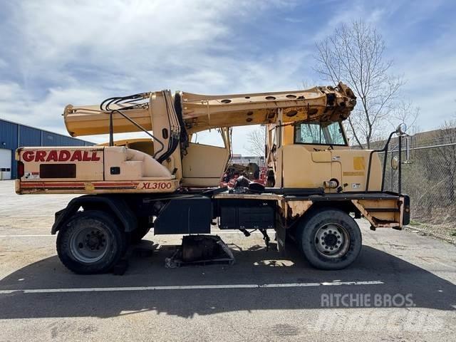 Gradall XL3100 轮式挖掘机