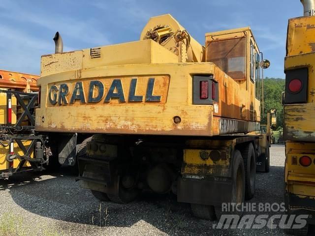 Gradall XL4100 轮式挖掘机