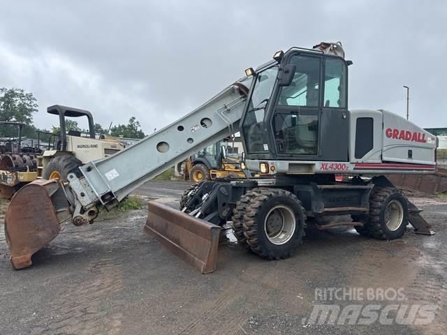 Gradall XL4300 轮式挖掘机