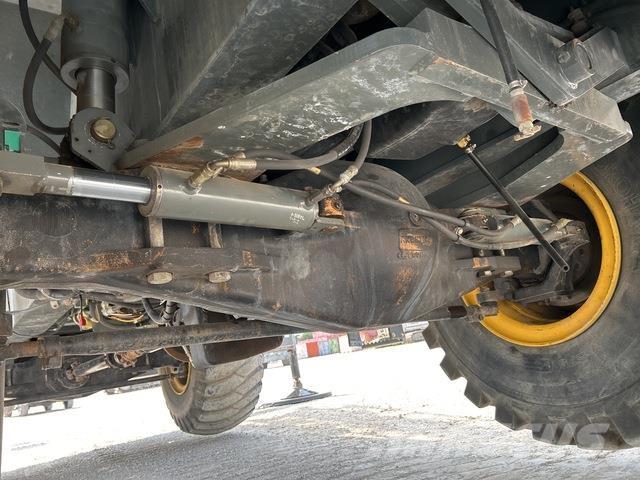 Grove RT600E 越野轮胎起重机︳越野吊︳越野起重机︳移动式起重机