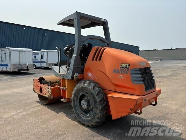 Hamm 3205 单轮压路机