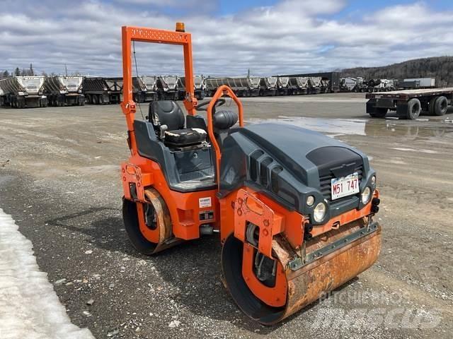 Hamm HD12 双轮压路机