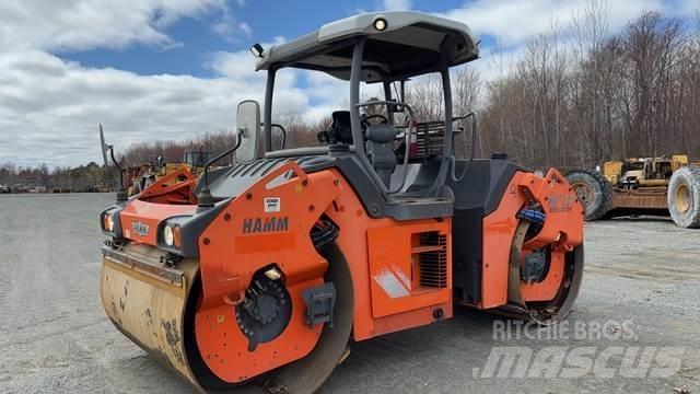 Hamm HD120 双轮压路机