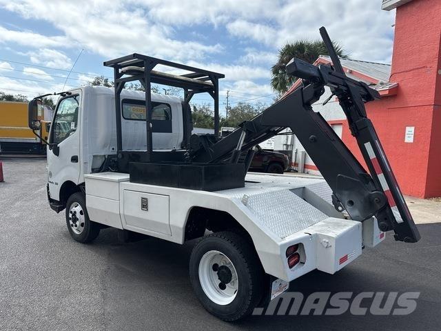 Hino 155 救援车
