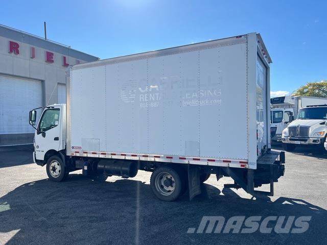 Hino 195 厢式货车