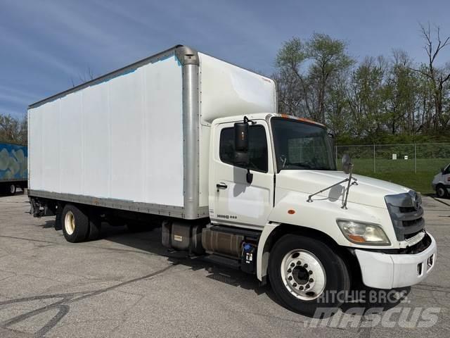 Hino 238 厢式货车