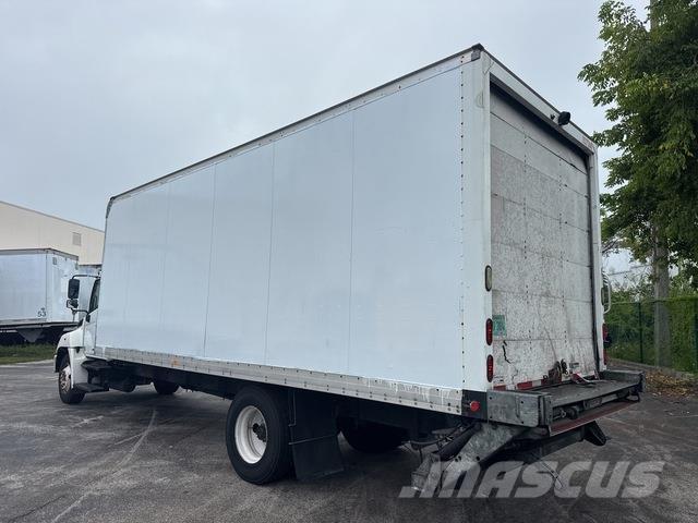 Hino 238 厢式货车