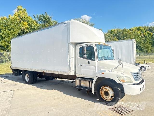 Hino 238 厢式货车