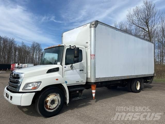 Hino 268 厢式货车