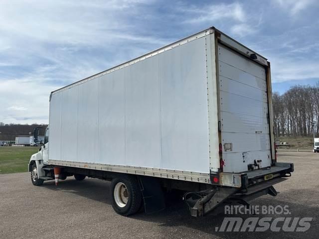 Hino 268 厢式货车