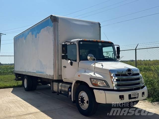 Hino 268 厢式货车