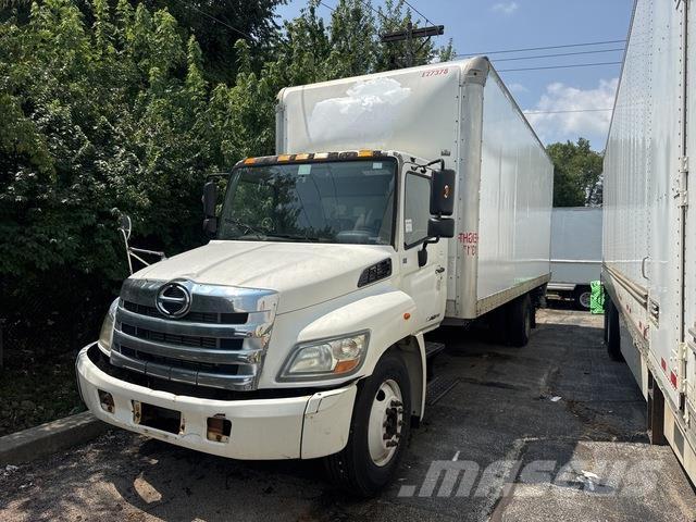 Hino 268 厢式货车