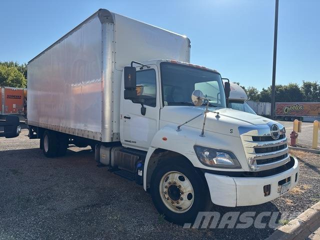 Hino 268 厢式货车