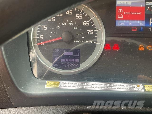 Hino 268 厢式货车