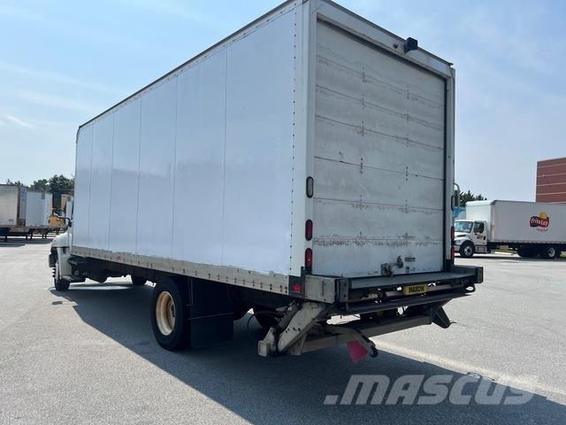 Hino 268 厢式货车