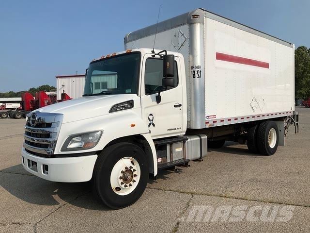 Hino 268 厢式货车
