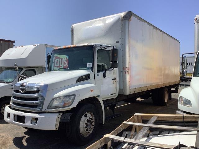 Hino 268 厢式货车