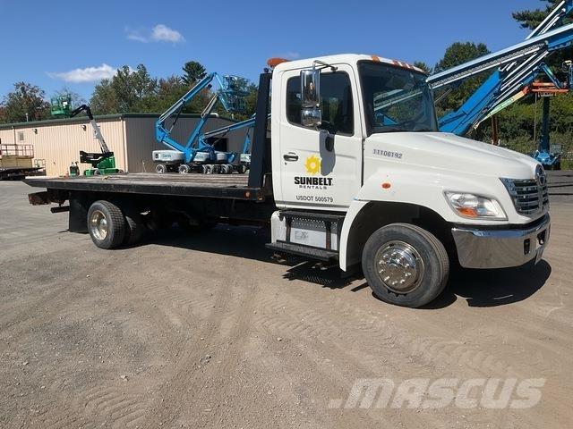 Hino 268 救援车