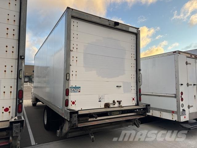 Hino 268 厢式货车