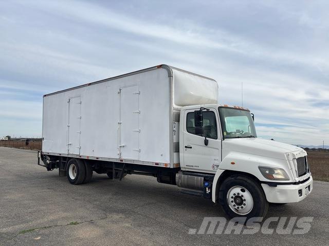 Hino 268 厢式货车