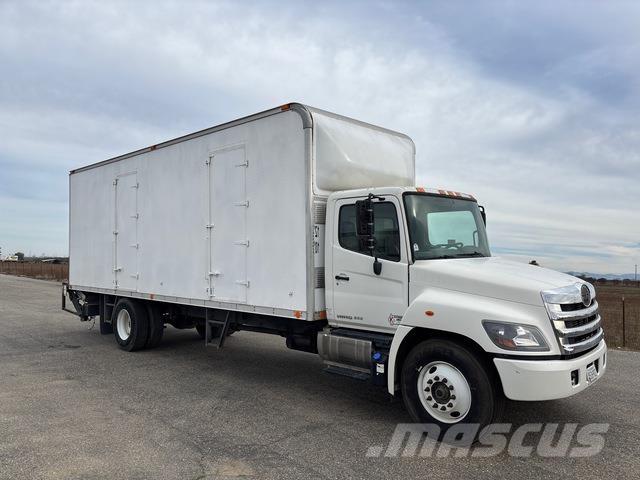 Hino 268 厢式货车